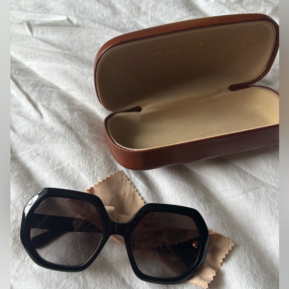 Black Longchamp sunglasses